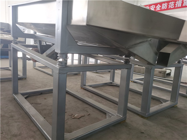 山東連續油炸機停止工作后的清理工作